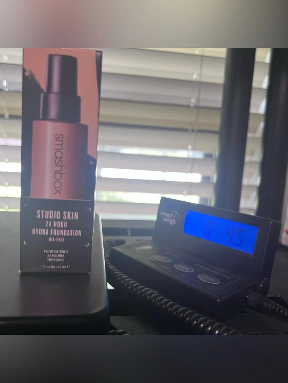 smashbox studio skin 24 hour hydra foundation 2.16 light warm golden